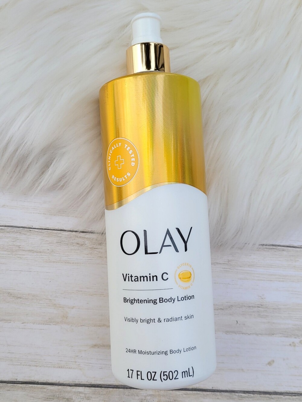 Olay Vitamin C Brightening Body Lotion Moisturizing Bright & Radiant - 17 FL Oz